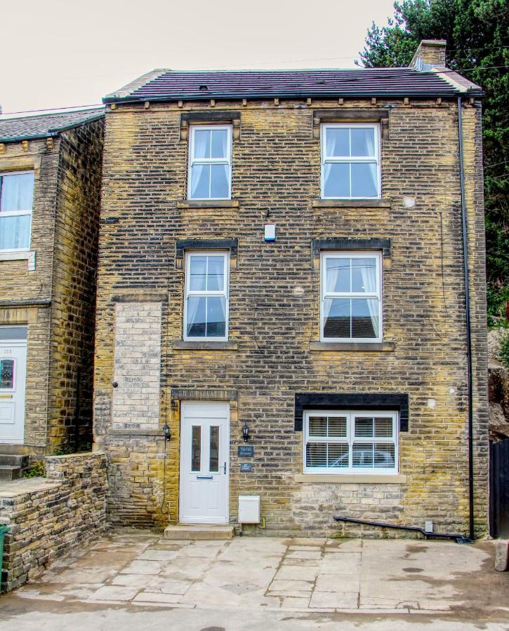 6 Dbl Bed, Central Huddersfield House Inc Parking Eksteriør billede
